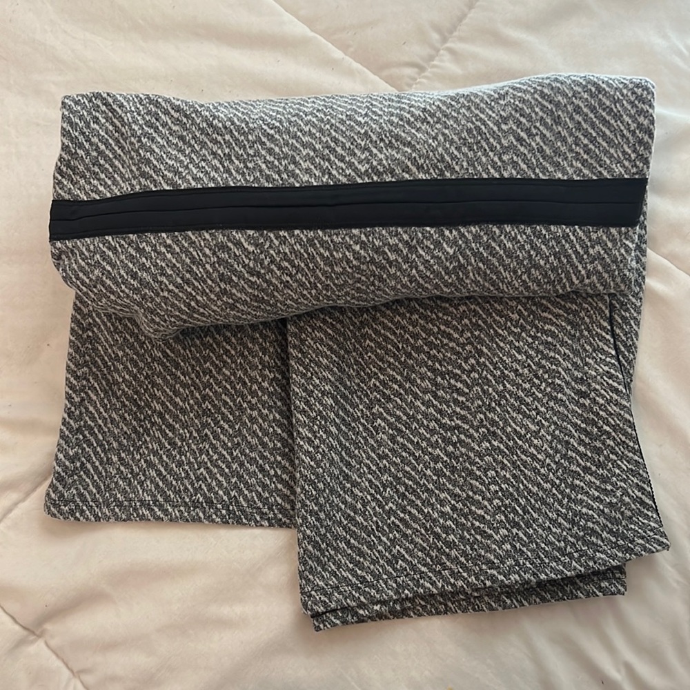 LuLu Lemon Scarf- versatile